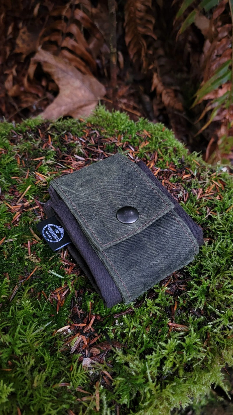 Waxed Canvas Folding Foraging Bag with Durable Design