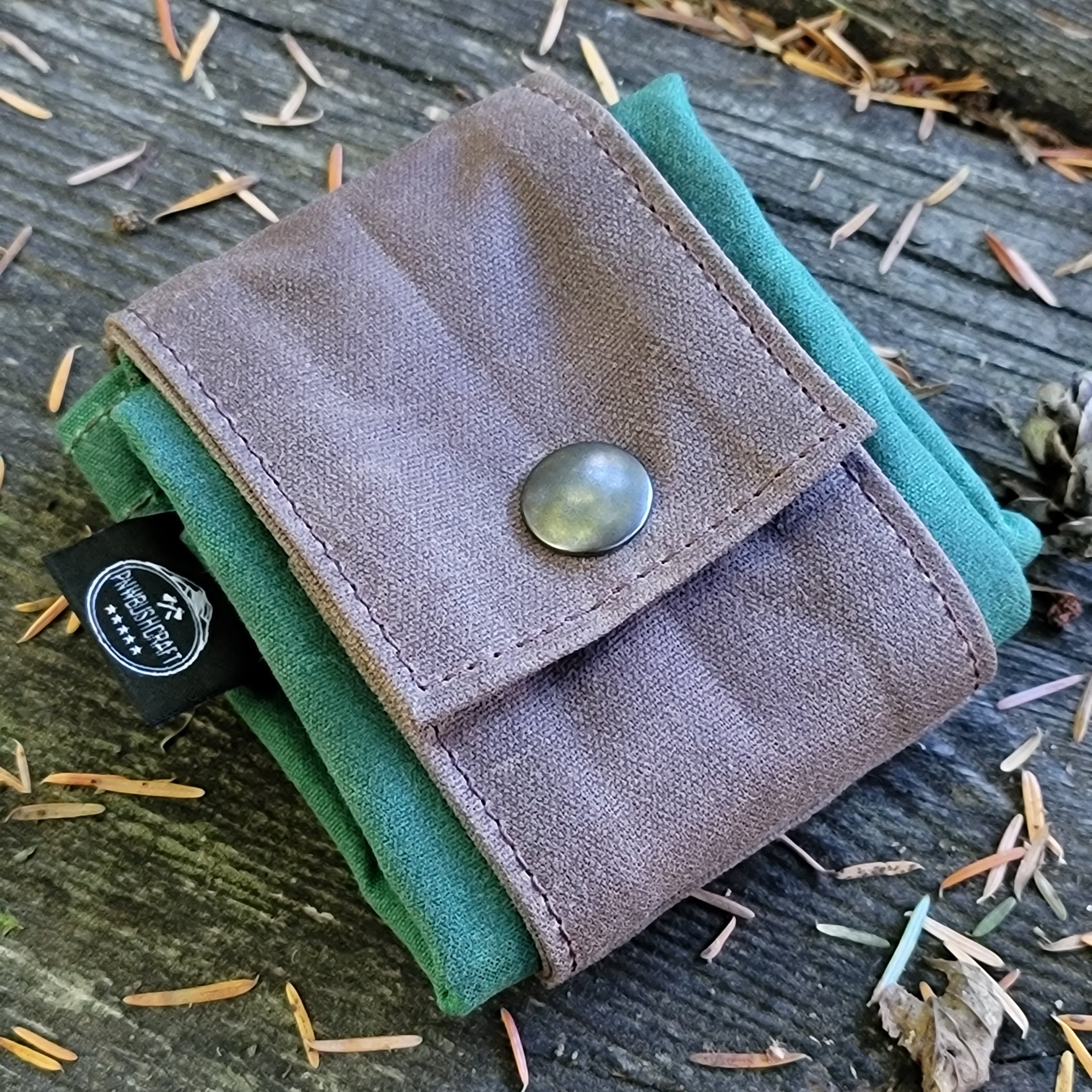 Waxed Canvas Folding Foraging Bag with Durable Design