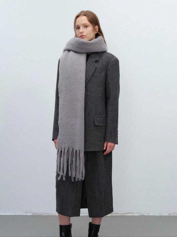 Fashionable thickened women's scarf