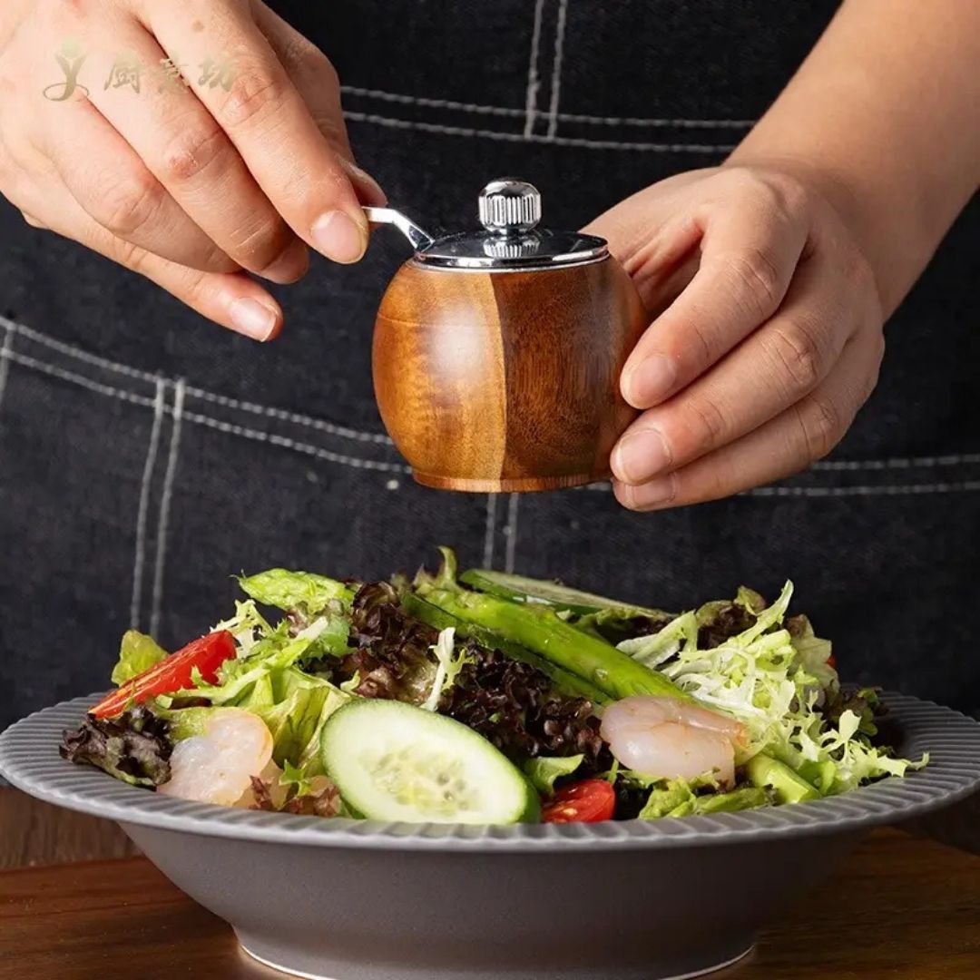 Wooden Salt and Pepper Mill Set