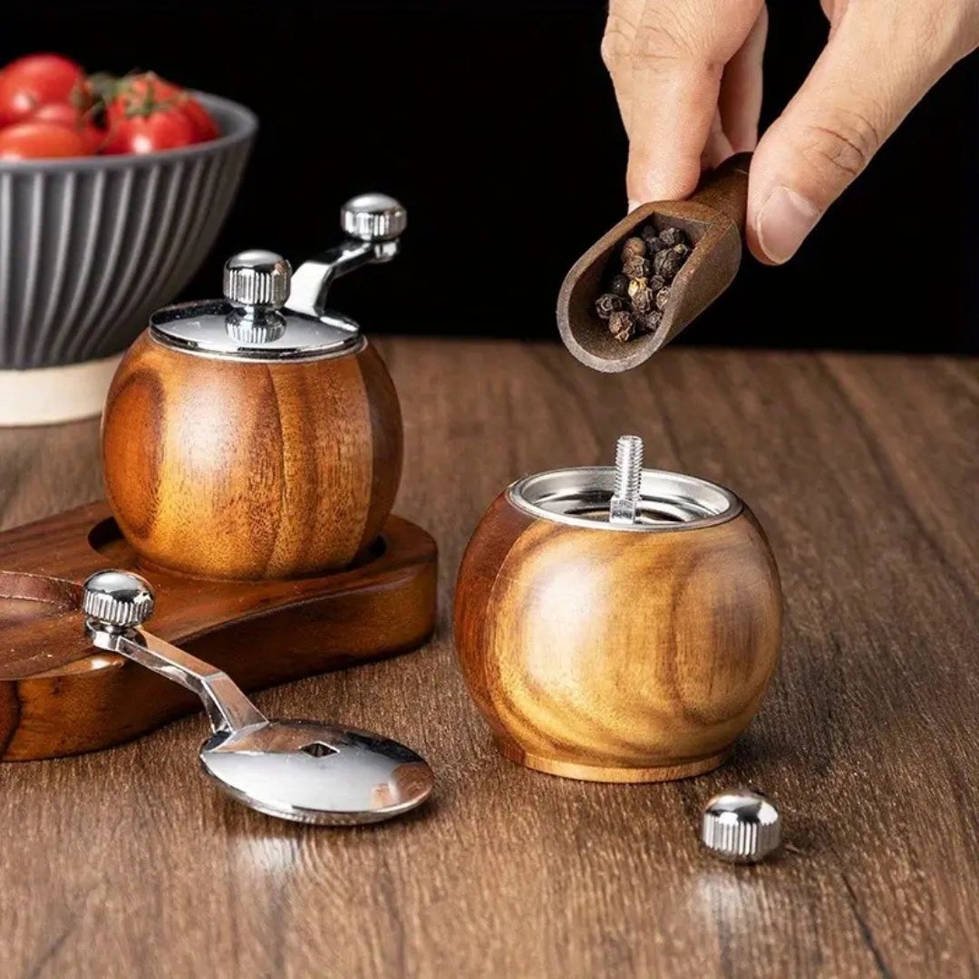 Wooden Salt and Pepper Mill Set