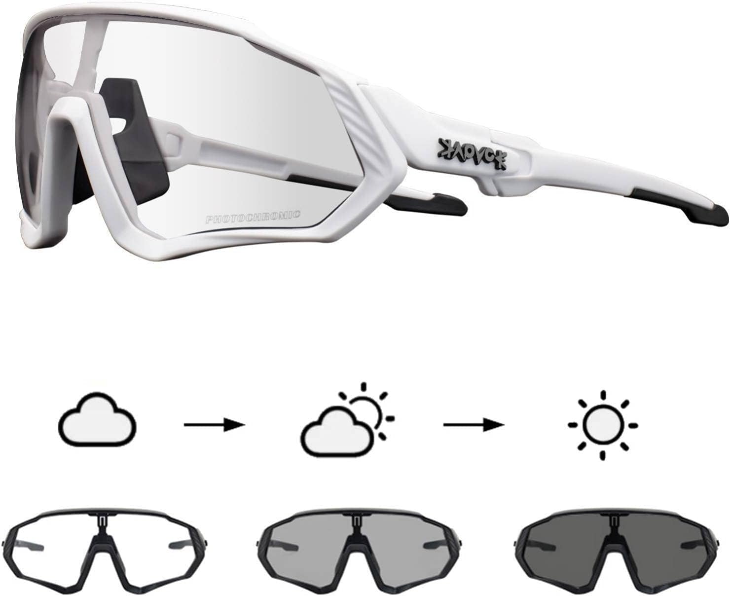 Photochromic Cycling Glasses
