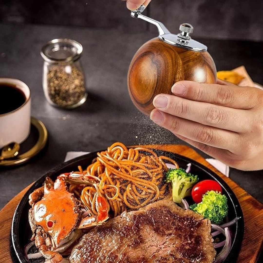 Wooden Salt and Pepper Mill Set