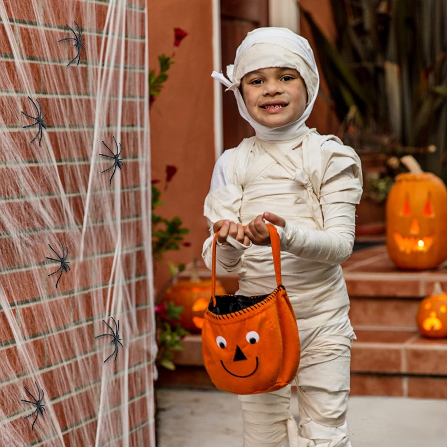 60g Halloween Spider Web Decoration with 30 Fake Spiders for Indoor Outdoor