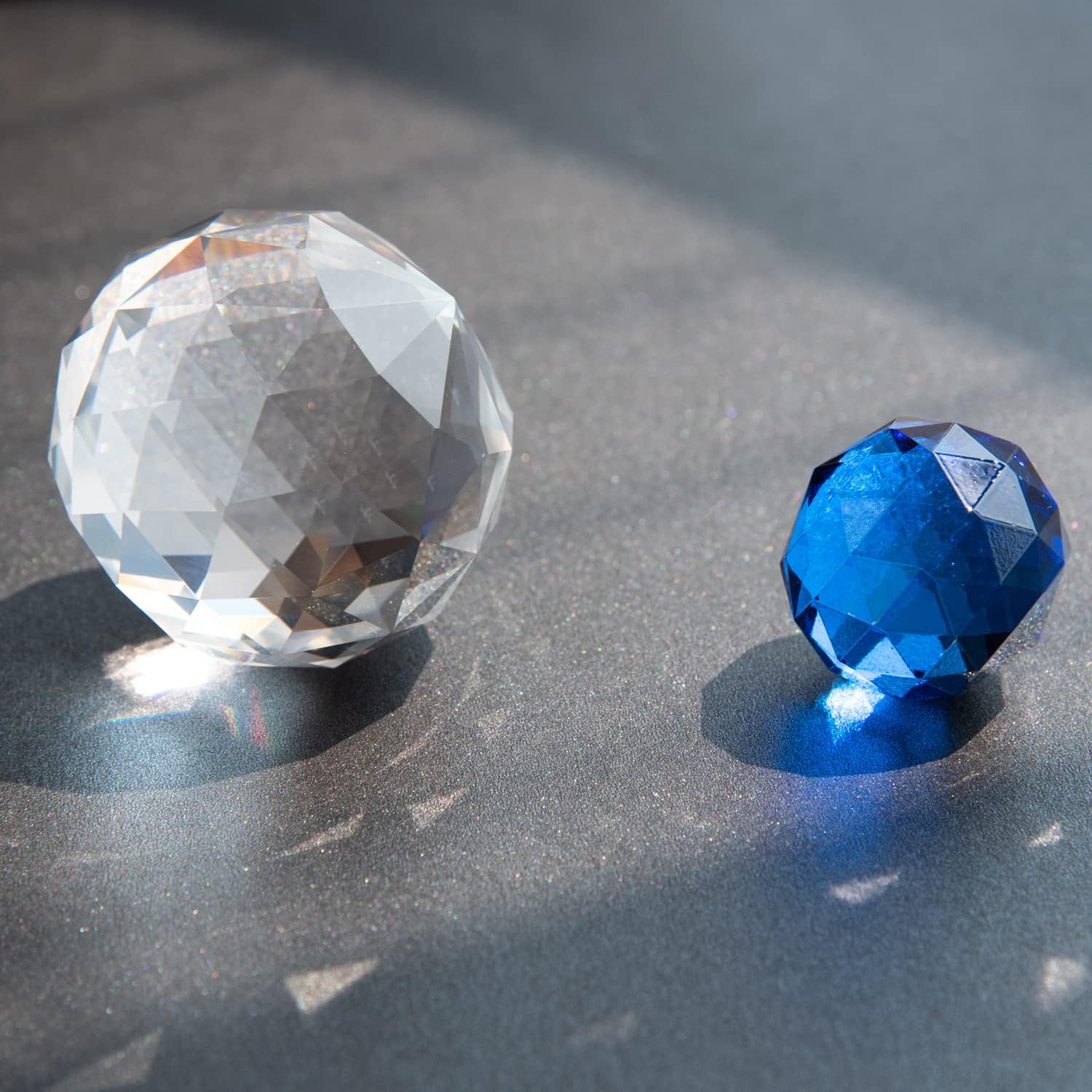 '- Gazing Ball Spiral Tail Wind Spinner Stabilizer