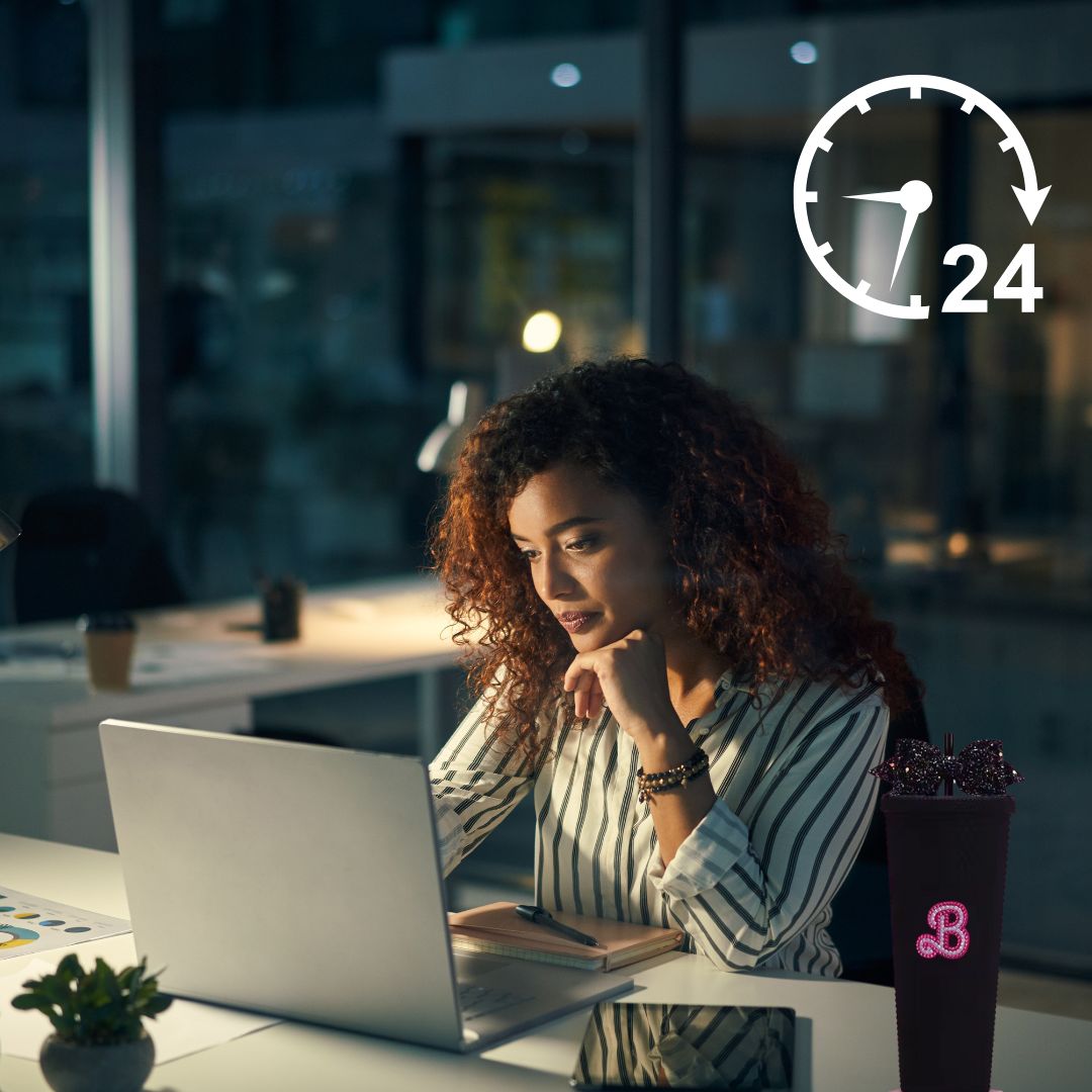 700ml Studded Textured Tumbler With Straw And Decorative Bow