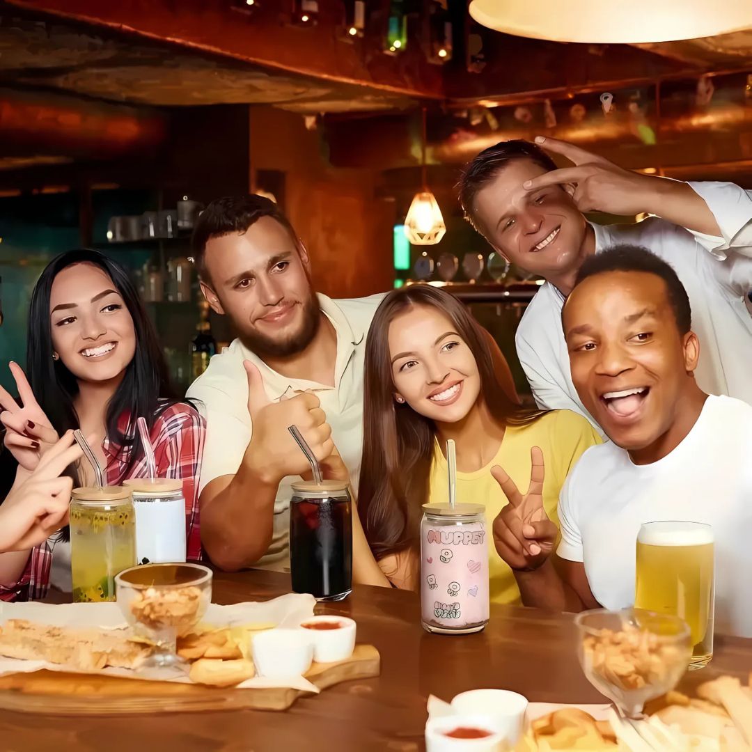 Glass Cups with Lids and Straws 4 pcs