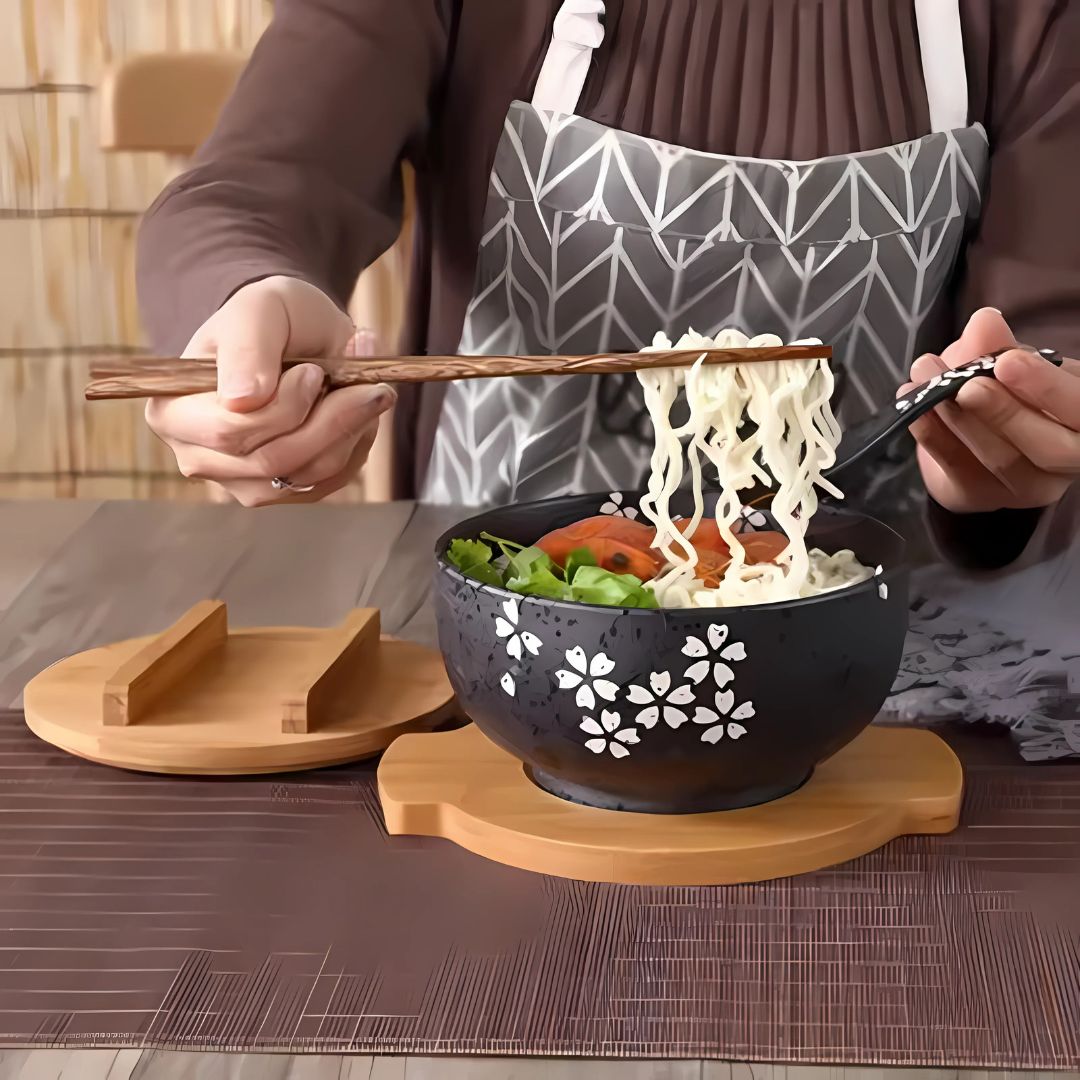 Japanese Handpainted Ramen Bowl Set