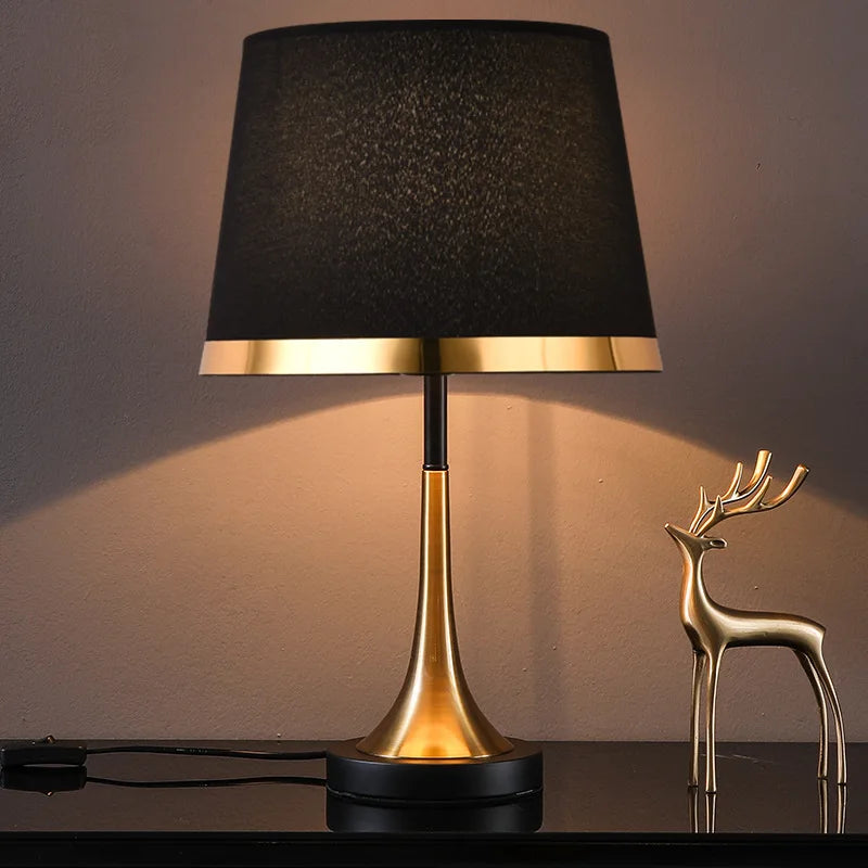 Modern American Retro Style Bedside Table Lamp
