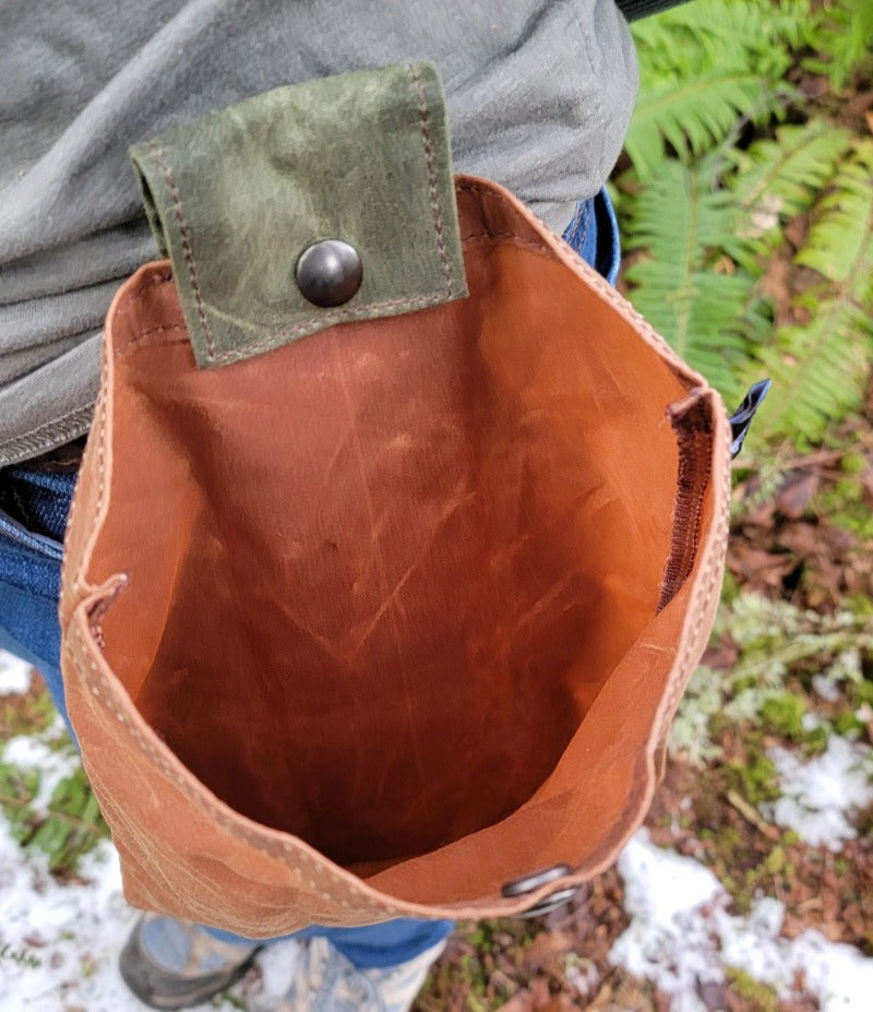Waxed Canvas Folding Foraging Bag with Durable Design