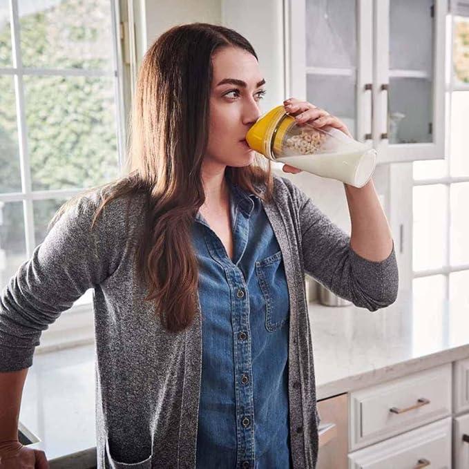 Portable Cereal Container with Leak-Proof Design